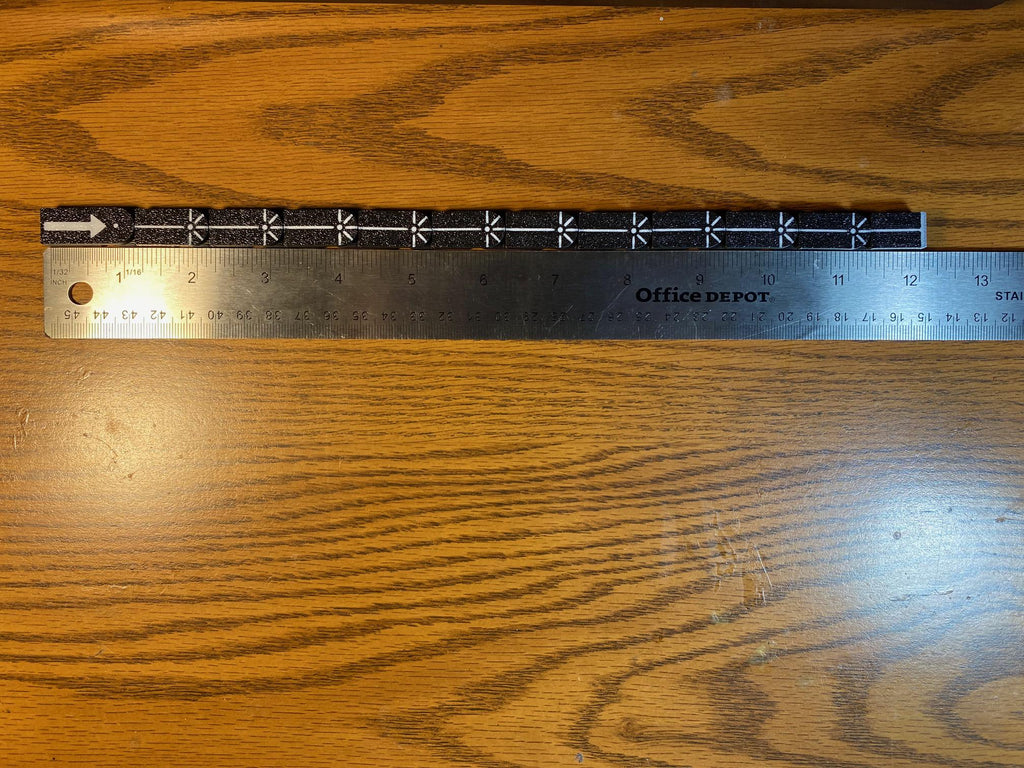 Flexible Magnetic Chain Ruler Set for Wargaming