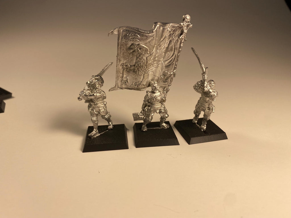 Slotted Square Bases