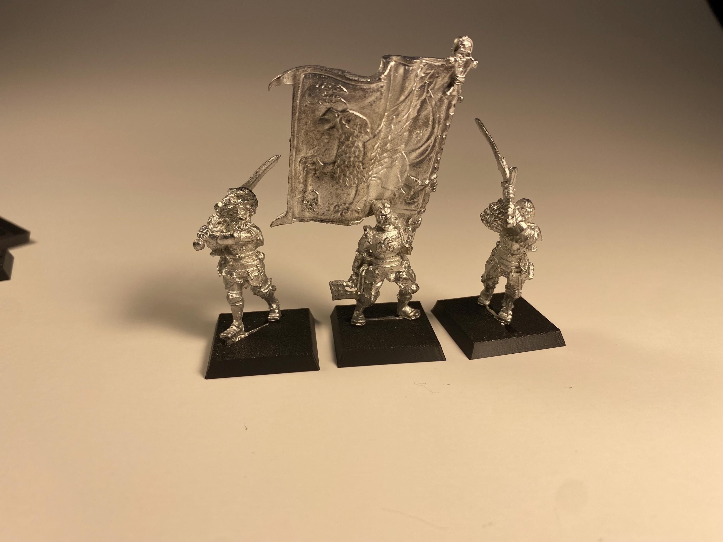 Slotted Square Bases